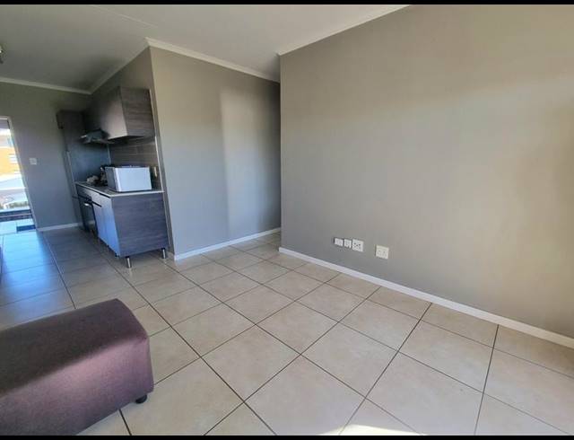 1 BEDROOM TOWNHOUSE FOR SALE IN OAKDENE